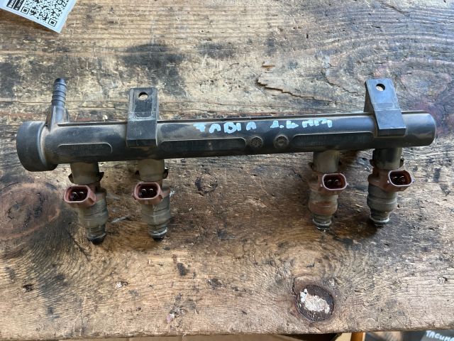 bontott SKODA FABIA I Porlasztó Sor / Híd