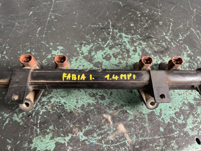 bontott SKODA FABIA I Porlasztó Sor / Híd