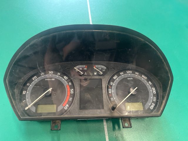 bontott SKODA FABIA I Kilométeróra