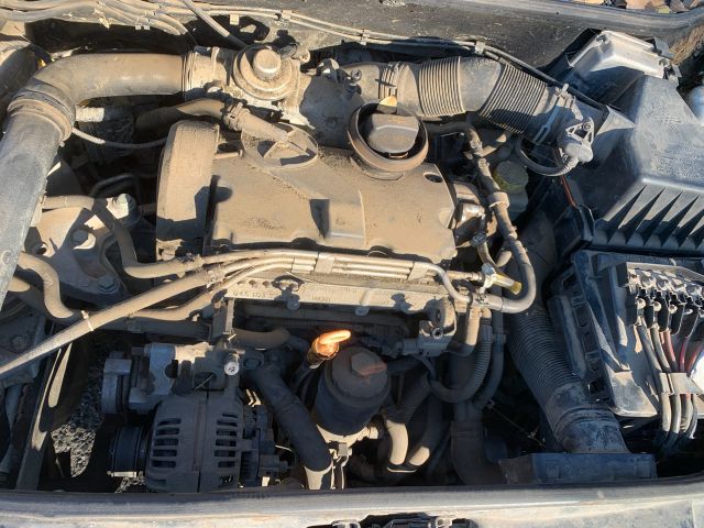 bontott SKODA FABIA I Motor (Fűzött blokk hengerfejjel)