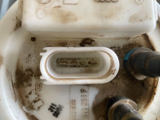 bontott SKODA FABIA I Üzemanyag Szivattyú