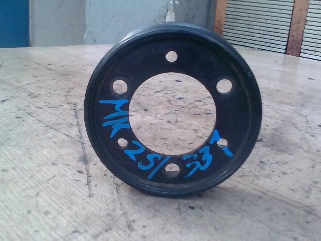 bontott SKODA FABIA I Vízpumpa Szíjtárcsa