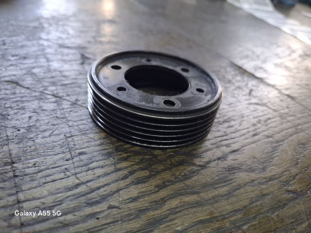 bontott SKODA FABIA I Vízpumpa Szíjtárcsa