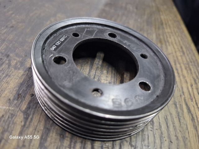 bontott SKODA FABIA I Vízpumpa Szíjtárcsa