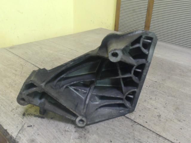 bontott SKODA FABIA I Motor Tartó Bak (Fém)