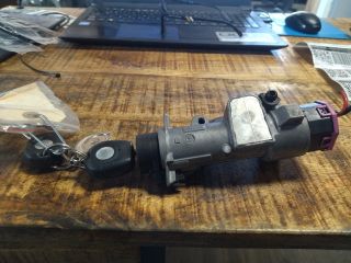 bontott SKODA FABIA I Gyújtáskapcsoló Házzal