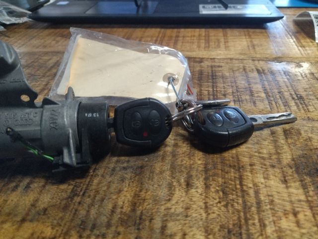 bontott SKODA FABIA I Gyújtáskapcsoló Házzal