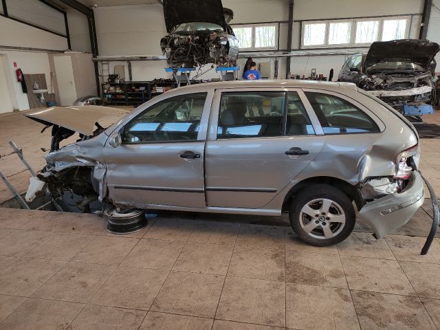 bontott SKODA FABIA I Tank