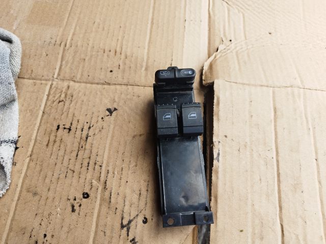 bontott SKODA FABIA I Ablakemelő Kapcsoló Négyes / Kettes