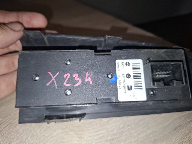 bontott SKODA FABIA I Ablakemelő Kapcsoló Négyes / Kettes