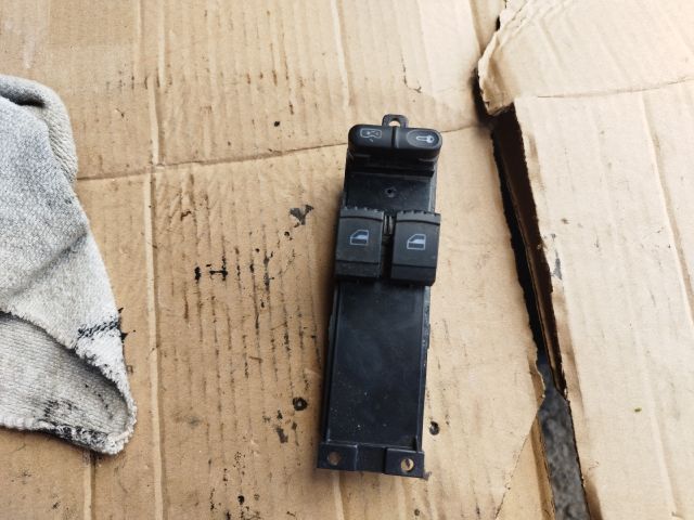 bontott SKODA FABIA I Ablakemelő Kapcsoló Négyes / Kettes