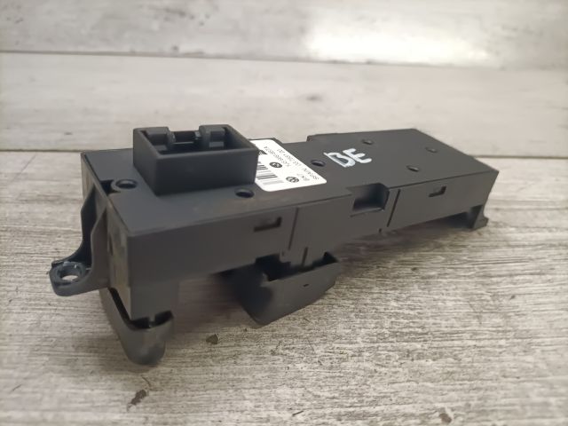 bontott SKODA FABIA I Ablakemelő Kapcsoló Négyes / Kettes