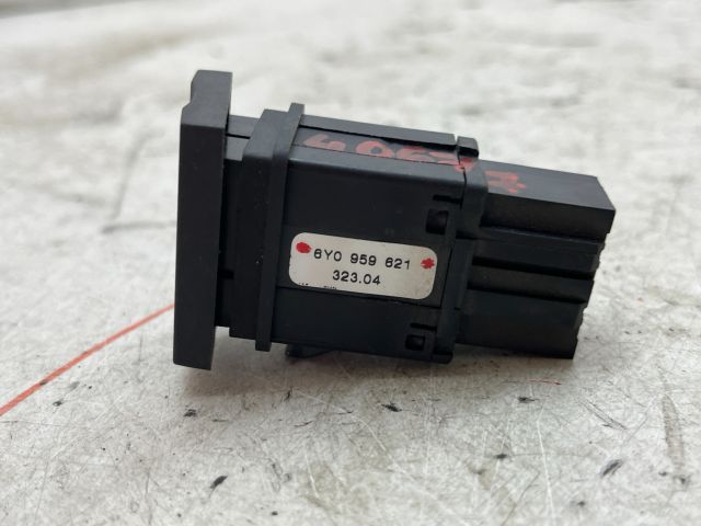 bontott SKODA FABIA I Ablakfűtés Kapcsoló