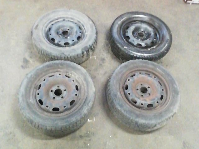 bontott SKODA FABIA I Acélfelni Szett Gumival