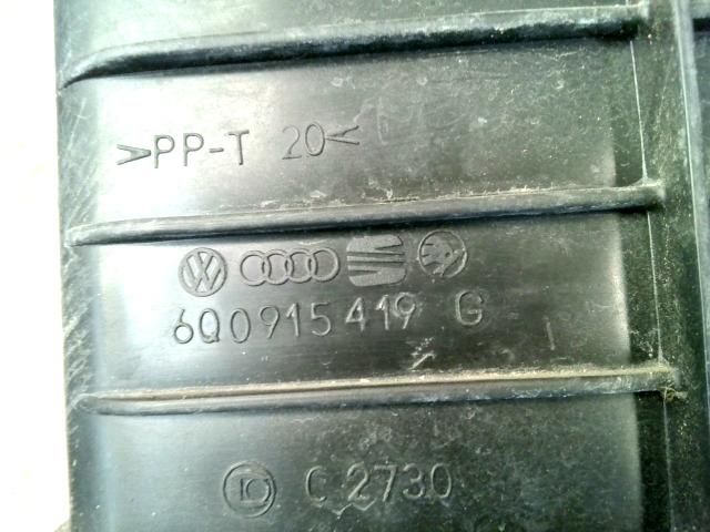 bontott SKODA FABIA I Akkumulátor Tartó