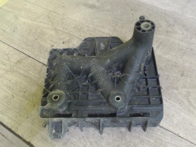 bontott SKODA FABIA I Akkumulátor Tartó