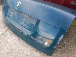 bontott SKODA FABIA I Bal Csomagtérajtó (Részeivel)
