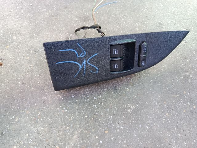 bontott SKODA FABIA I Bal első Ablakemelő Kapcsoló