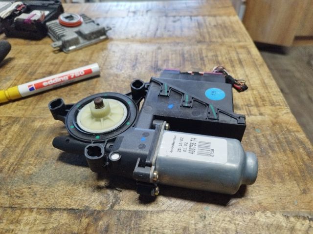 bontott SKODA FABIA I Bal első Ablakemelő Motor