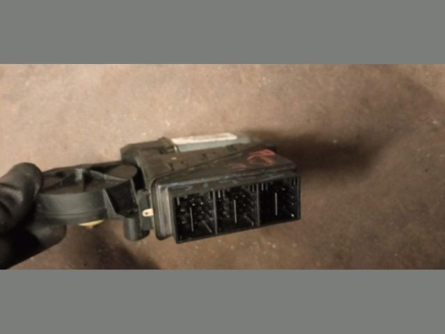 bontott SKODA FABIA I Bal első Ablakemelő Motor