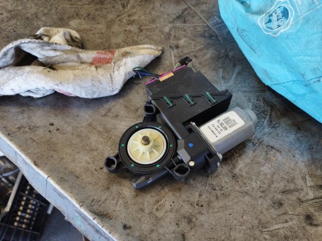 bontott SKODA FABIA I Bal első Ablakemelő Motor