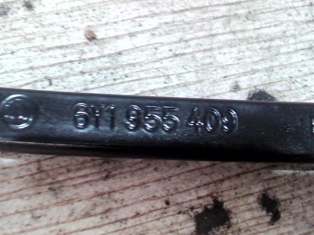 bontott SKODA FABIA I Bal első Ablaktörlő Kar