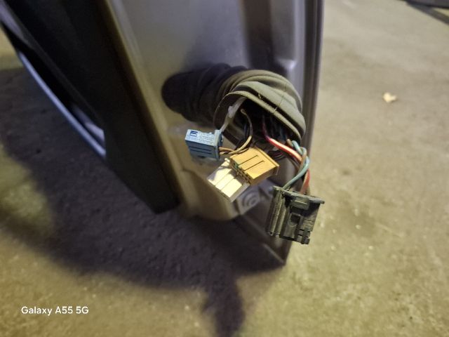 bontott SKODA FABIA I Bal első Ajtó (Részeivel)