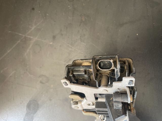 bontott SKODA FABIA I Bal első Ajtózár