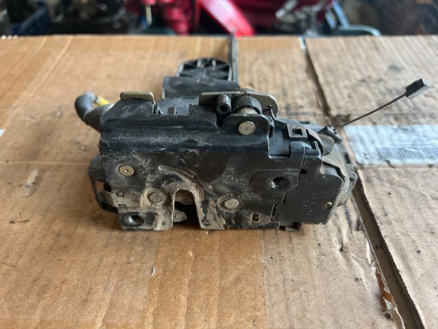 bontott SKODA FABIA I Bal első Ajtózár