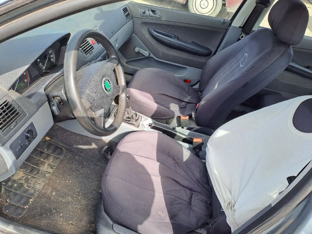 bontott SKODA FABIA I Bal első Ajtózár