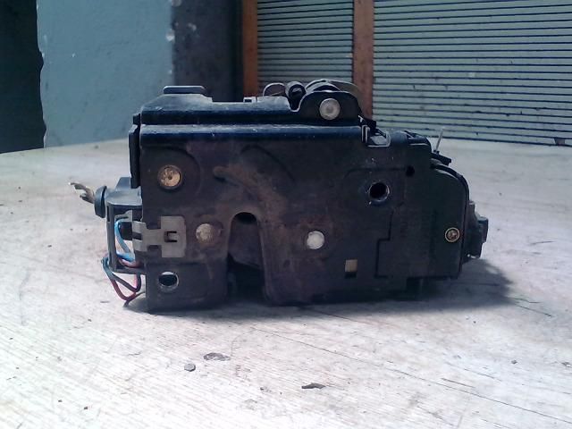 bontott SKODA FABIA I Bal első Ajtózár