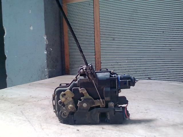 bontott SKODA FABIA I Bal első Ajtózár