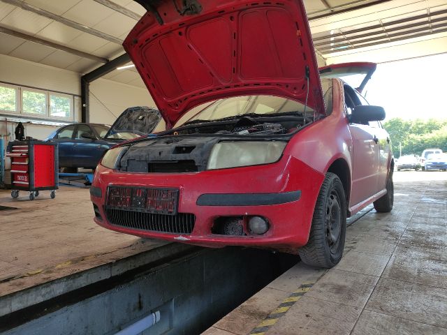 bontott SKODA FABIA I Bal első Belső Kilincs