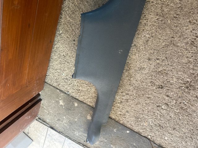 bontott SKODA FABIA I Bal első Belső Küszöb Burkolat