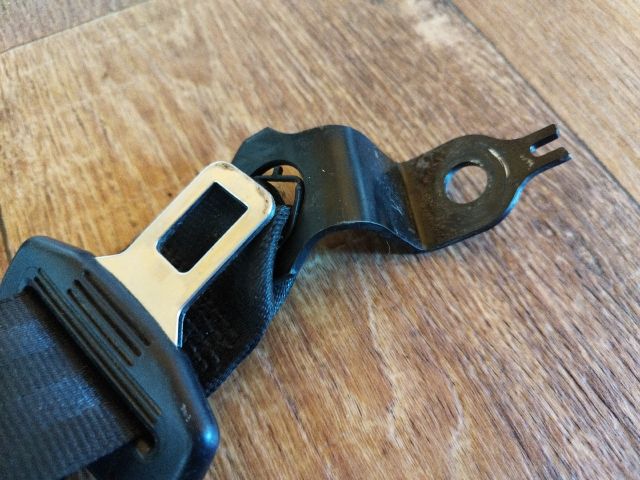 bontott SKODA FABIA I Bal első Biztonsági Öv