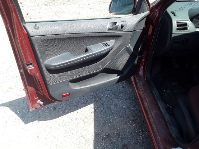 bontott SKODA FABIA I Bal első Dobbetét (Kerékjárati, Műanyag)