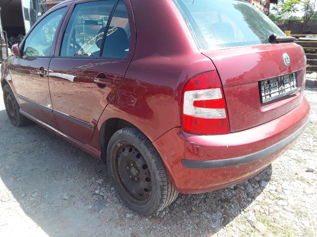 bontott SKODA FABIA I Bal első Dobbetét (Kerékjárati, Műanyag)