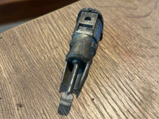 bontott SKODA FABIA I Bal első Zárbetét