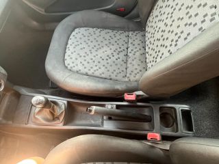 bontott SKODA FABIA I Bal első Zsanér