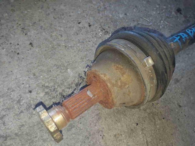 bontott SKODA FABIA I Bal Féltengely