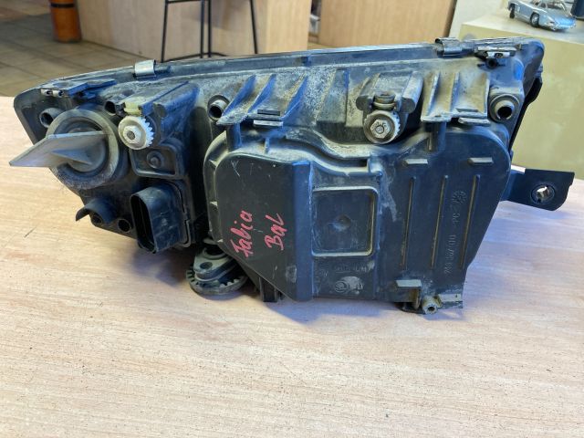 bontott SKODA FABIA I Bal Fényszóró