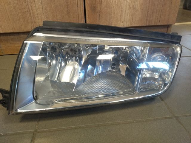 bontott SKODA FABIA I Bal Fényszóró