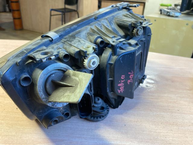 bontott SKODA FABIA I Bal Fényszóró