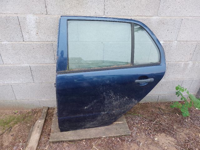 bontott SKODA FABIA I Bal hátsó Ajtó (Részeivel)