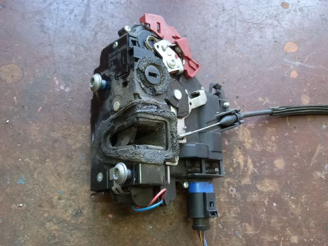 bontott SKODA FABIA I Bal hátsó Ajtózár