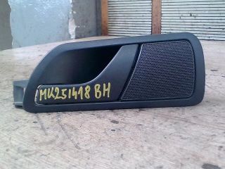 bontott SKODA FABIA I Bal hátsó Belső Kilincs