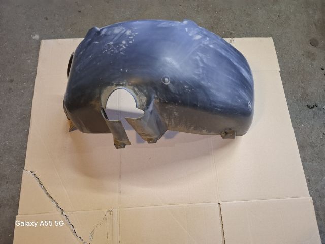 bontott SKODA FABIA I Bal hátsó Dobbetét (Kerékjárati, Műanyag)