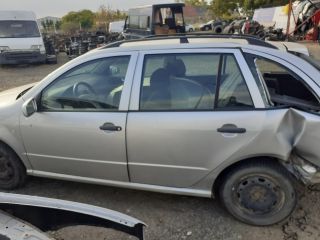 bontott SKODA FABIA I Bal hátsó Fixüveg (Ajtóban)