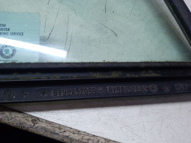 bontott SKODA FABIA I Bal hátsó Fixüveg (Ajtóban)