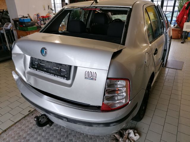 bontott SKODA FABIA I Bal hátsó Fixüveg (Ajtóban)